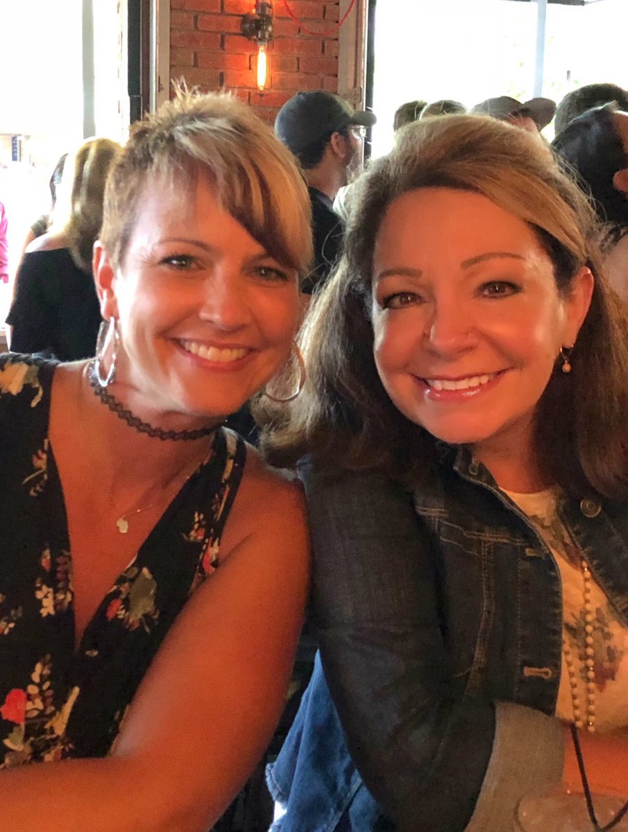 DeanB_FSULaw's tweet photo. Fun night at @MadisonSocial and @FSU_BlockParty! 🍢🏈🍸#FriendsAndFootball https://t.co/hjxqSKMWNZ