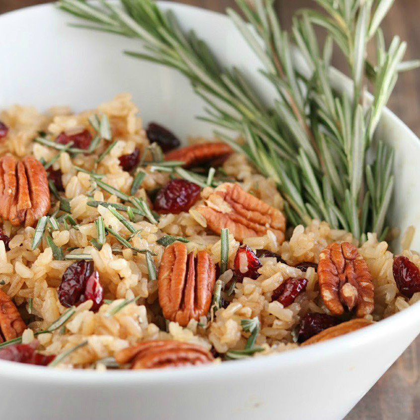 kyleecooks's tweet photo. A #sweet and #nutty #harvest brown #rice #pilaf dish, perfect for the #holidays! #homemade https://t.co/EgLMUc5mcF #glutenfree #vegetarian https://t.co/rsXyrxnhdQ