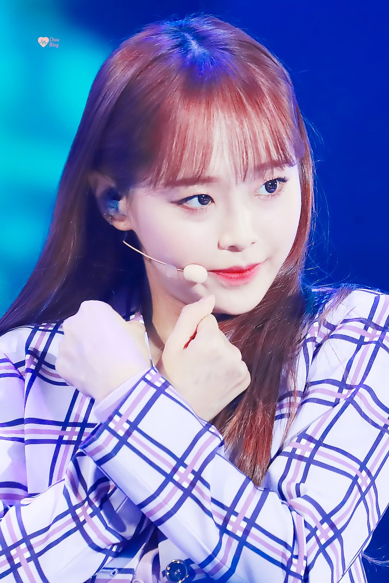 S2_Chuu_ming's tweet photo. 180902 

❄️

#이달의소녀 #LOONA #츄 #Chuu #김지우 https://t.co/O7QX0TcztM