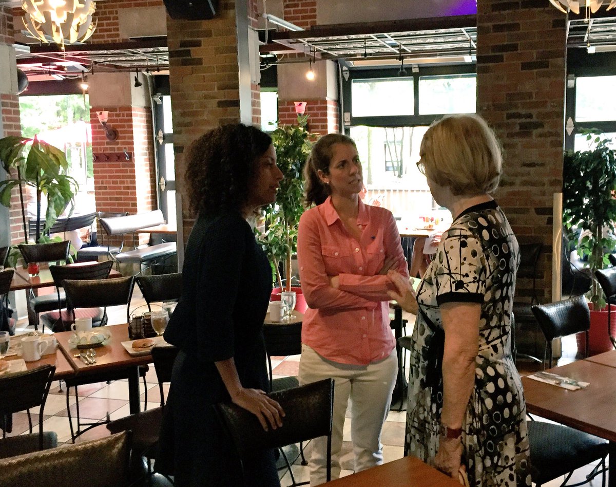 DomAnglade's tweet photo. Je passerai la journée avec ma collègue @JMPerronPLQ pour aller à la rencontre des citoyens dans #LouisHebert! 😉 #Qc2018 #polqc #PLQ https://t.co/xuL5rXpVWE