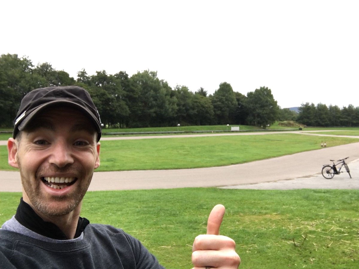 ebiketips's tweet image. Did you know there's a 12-hour e-bike distance record? Well there is. And Chris Ramsey, aboard his @VoltBikesUK Pulse, has just broken it. ebiketips.road.cc/content/news/c…