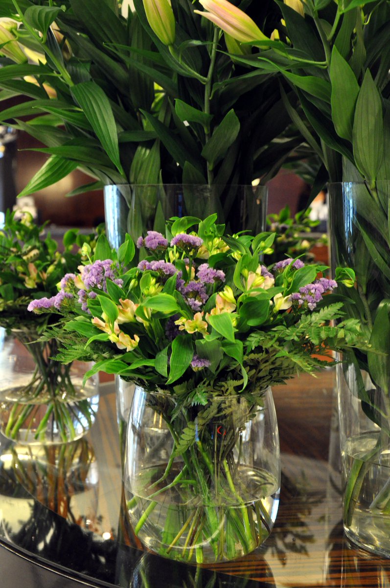 AlmanacXPrague's tweet photo. Our florist is making the Alcron hotel exceptional 🌹 #thankyou #thenewpurple https://t.co/VASNRLW8rs