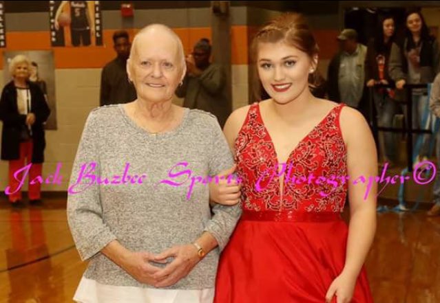 gabbymoenn's tweet photo. My heart is full of so much pain right now I can't even explain it. But I know God is taking care of you and you're no longer in pain. Thank you for raising me for the past 10 years. I love you. Rest easy my sweet angel. ❤️ https://t.co/b4pYw0vFRo
