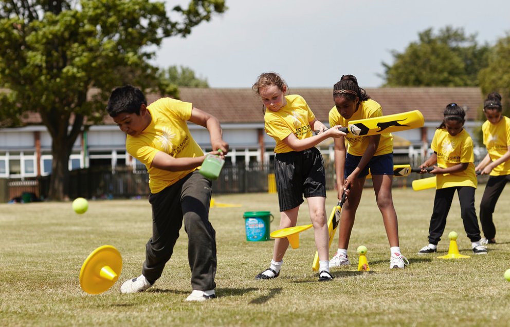 DevonCricket's tweet photo. 🚨🏏 Level Two Coaching Courses this winter! 🏏🚨

Expressions of interest are now being taken. To find out more please click here 👉 https://t.co/tMCSJXaqqC

👏👏 Thank you to the @DSCT111 for your continued support of the Devon Cricket Coach Education programme https://t.co/PJL19b70Qx