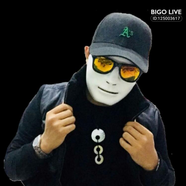 DannAddin's tweet photo. OMG! You have to see this. #BIGOLIVE.  
https://t.co/fdNSbgM6aY https://t.co/aSByN8rt1r
