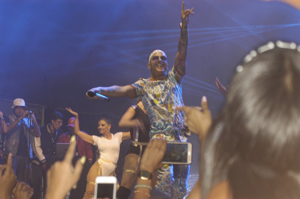 Vida_Arte's tweet photo. #Entérate || Sixto Rein incentiva al deporte con “Paralela Paralela”. Lee más aquí >>> https://t.co/cUWUmFHBxB
@soyrein @suarezjennifer @invershow @Lleragonzalez @LaBomba_Televen @LosIndiscretoTV
#ParalelaParalela #Tapita #Estreno #RedesSociales #sixto #OriginalBoy https://t.co/0KUlTjATjT