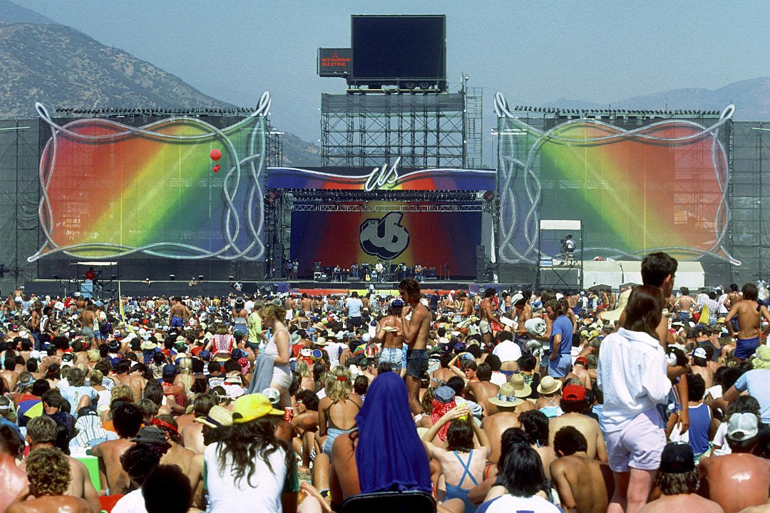 littlesteven_ug's tweet photo. #OnThisDay in 1982 - The three day US Festival in San Bernardino, California took place featuring, @TomPetty, @TheKinks, The @RamonesOfficial, and more #LSUG https://t.co/7OegEcDi13