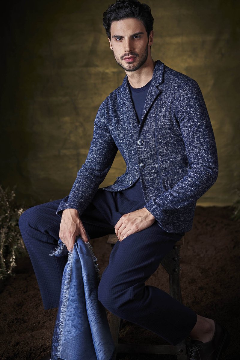 Get in the mood for Fall with some luscious hued tailoring by #GiorgioArmani.

Discover the collection here:
arma.ni/gapreviewmanfw…