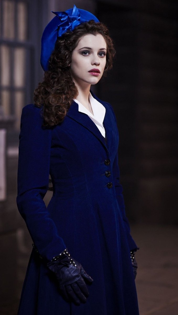 JacksonBrittsny's tweet photo. #netflixsavedracula #dracula #jessicadegouw #katiemcgrath #westernray #lucy #mina
#mcgeeks
RT for lucy westerners
Like for mina murray https://t.co/fovJYZ50vJ