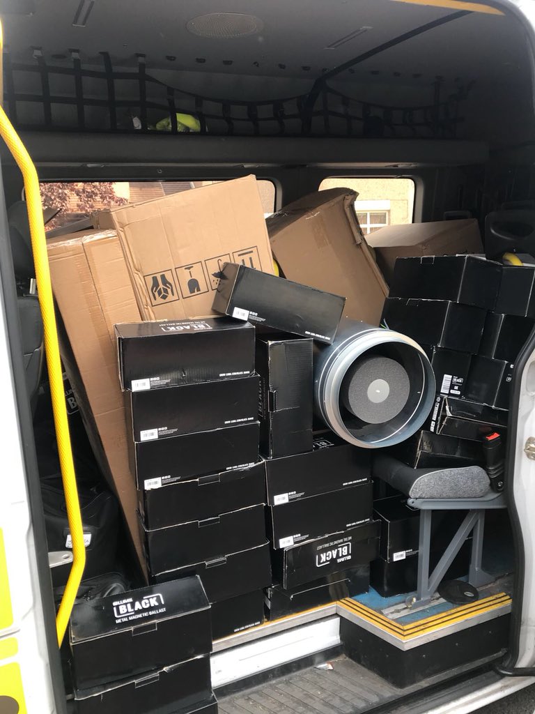 MPSBarkDag's tweet photo. Great work by @edfenergy and officers from #KGTeamB who executed a warrant at a residential address in Sandringham Road, Barking and discovered the set up of a large scale cannabis factory. Thousands of pounds worth of equipment seized by police. https://t.co/nEz3uWeQZ5