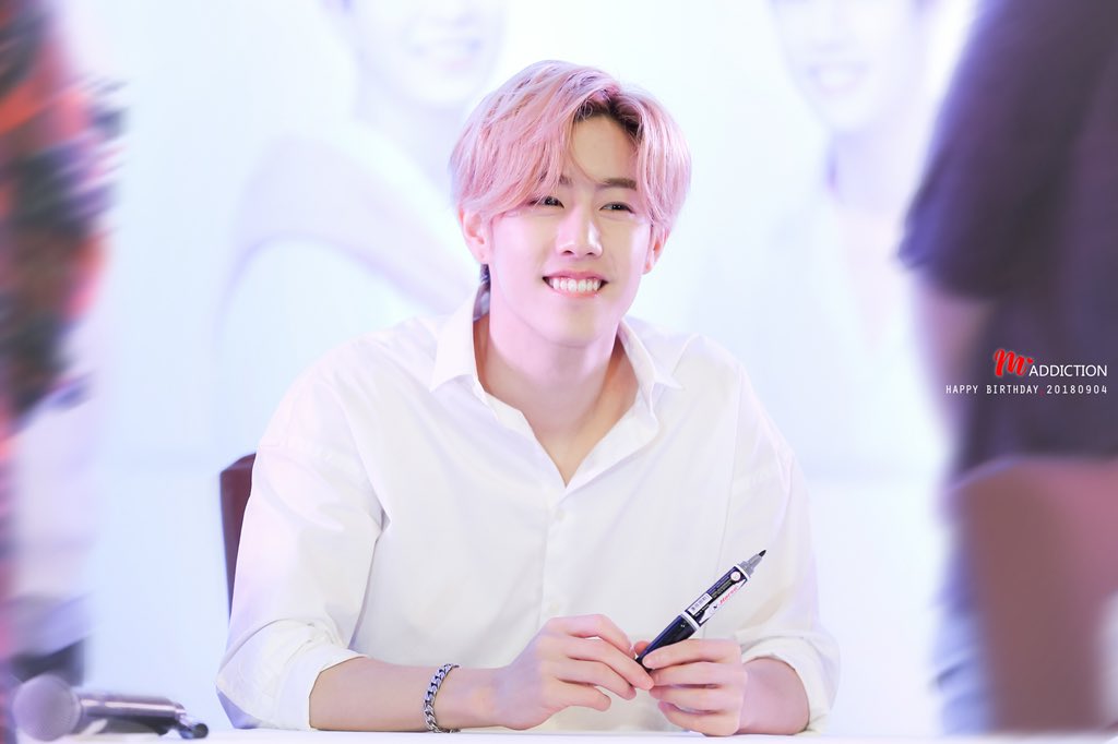 Maddiction_904's tweet photo. ❤️Your happiness means the world to me❤️

Happy birthday🐰🎂🎁🎉🥕🍕🍟🥂

@mtuan93 @DorineTuan 
#XCIIIMARKDAY 
#MARK #MARKTUAN
#段宜恩 #마크 #GOT7 https://t.co/RDiNVnQ7WJ