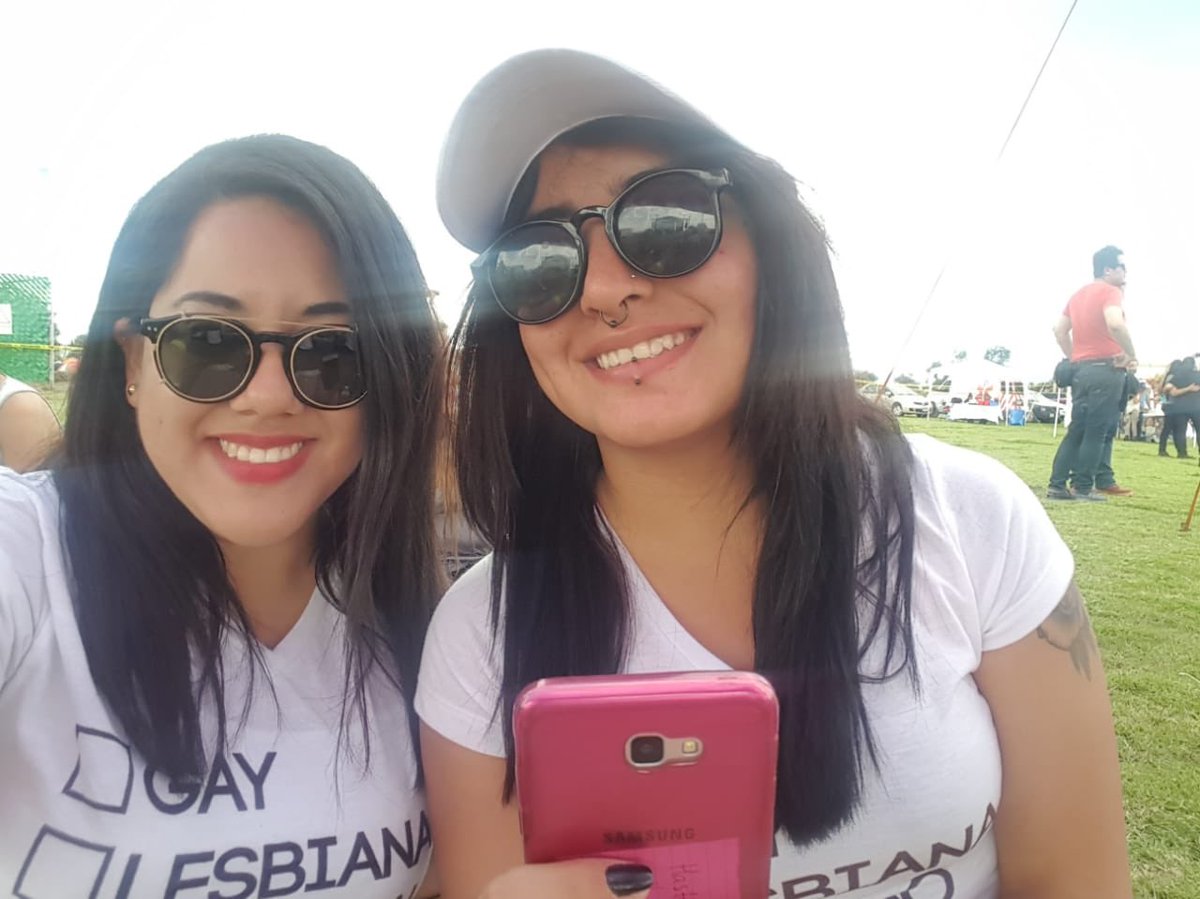 YaajMexico's tweet photo. Así vivimos el #MulticolorFest celebrando la juventud y la diversidad #Holi #Gay #BuenLunes https://t.co/3Jbkx416CS