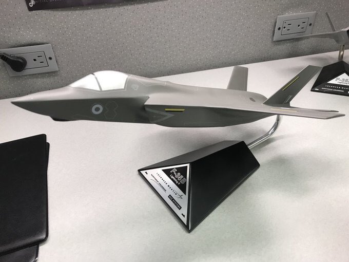 🇬🇧⚡️GIVEAWAY ALERT⚡️🇺🇸

To celebrate reaching 50k followers we are going to giveaway one F35-B model; courtesy of @LockheedMartin 

Just give this post a ❤️ & a Re-Tweet commenting #Westlant18 and #F35ondeck for entry.

Winner will be drawn on 24 Sep 18. T&C’s threaded.