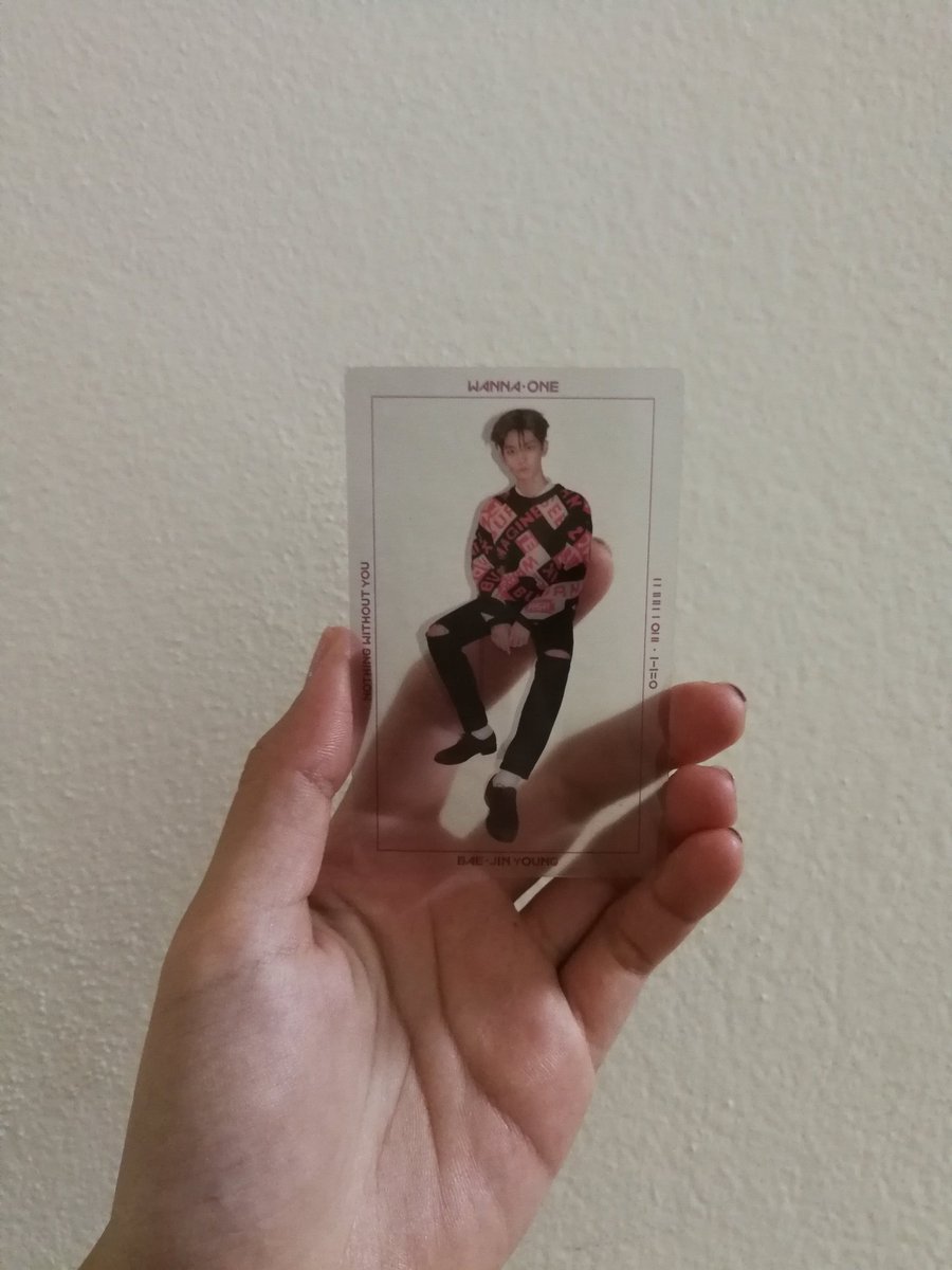 maybspring's tweet photo. แจกการ์ดใสบั้ม NWY น้องจินยองค่ะ 
📍 รีทวิตนี้เลย 
สุ่มสิ้นเดือน สุ่มแล้วขออนุญาตส่องแอคว่าเป็นเมนน้องน้อนตินยองจริงๆ ข่อมค่ะ
#ตลาดนัดWANNAONE https://t.co/hcjv6dLcFh