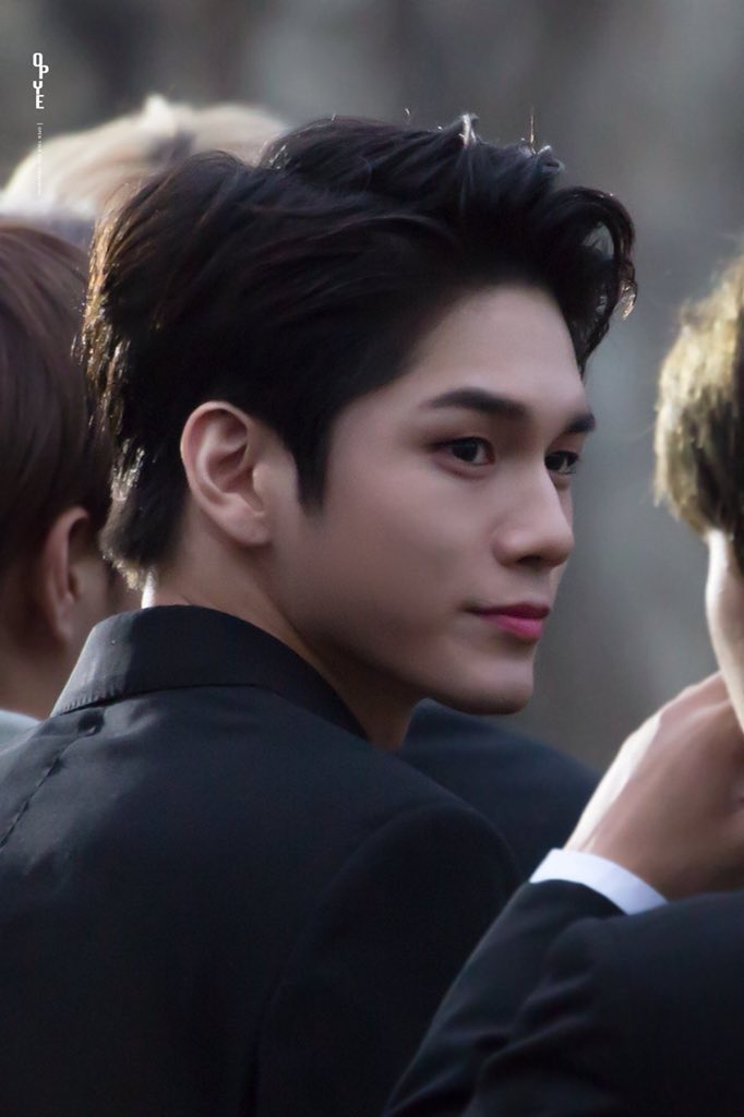 ` 마 크 잭 슨 . tweet media