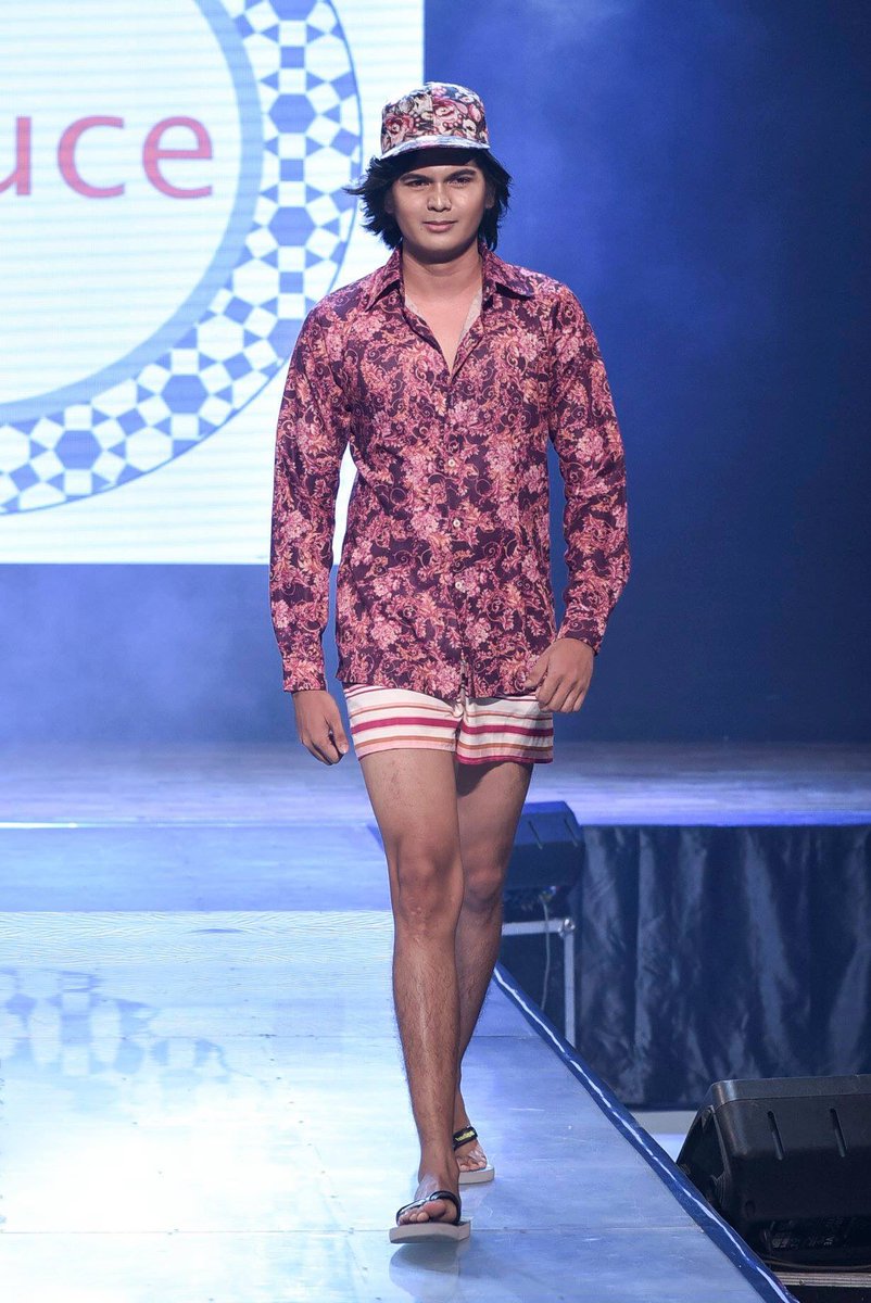 iloveMFS's tweet photo. SPRUCE | Mindanao Fashion Summit 2018
Photo Roger Nazar Lactao Jr
#MFS #mfs2018 #ilovemfs #SprucePH #Havaianas #CDOGlitterati #GlitteratiEx #cdomodels #brandshow #MFSAtAyalaCentrio #ILoveAyalaCentrio #WhereAdventureBegins #ILoveAyalaMalls @SprucePH @AyalaCentrio @havaianasphils https://t.co/6EkXXvJrt5