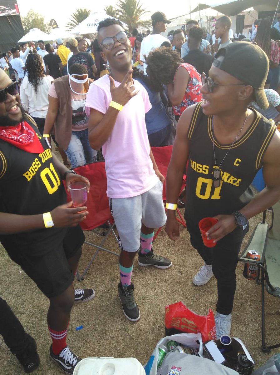 NavieNavigator's tweet photo. #RockDemShorts
#SpringTaboo
#Squad💃💃💃💃 #Tembisa 1632 https://t.co/0MPzBS7O9U