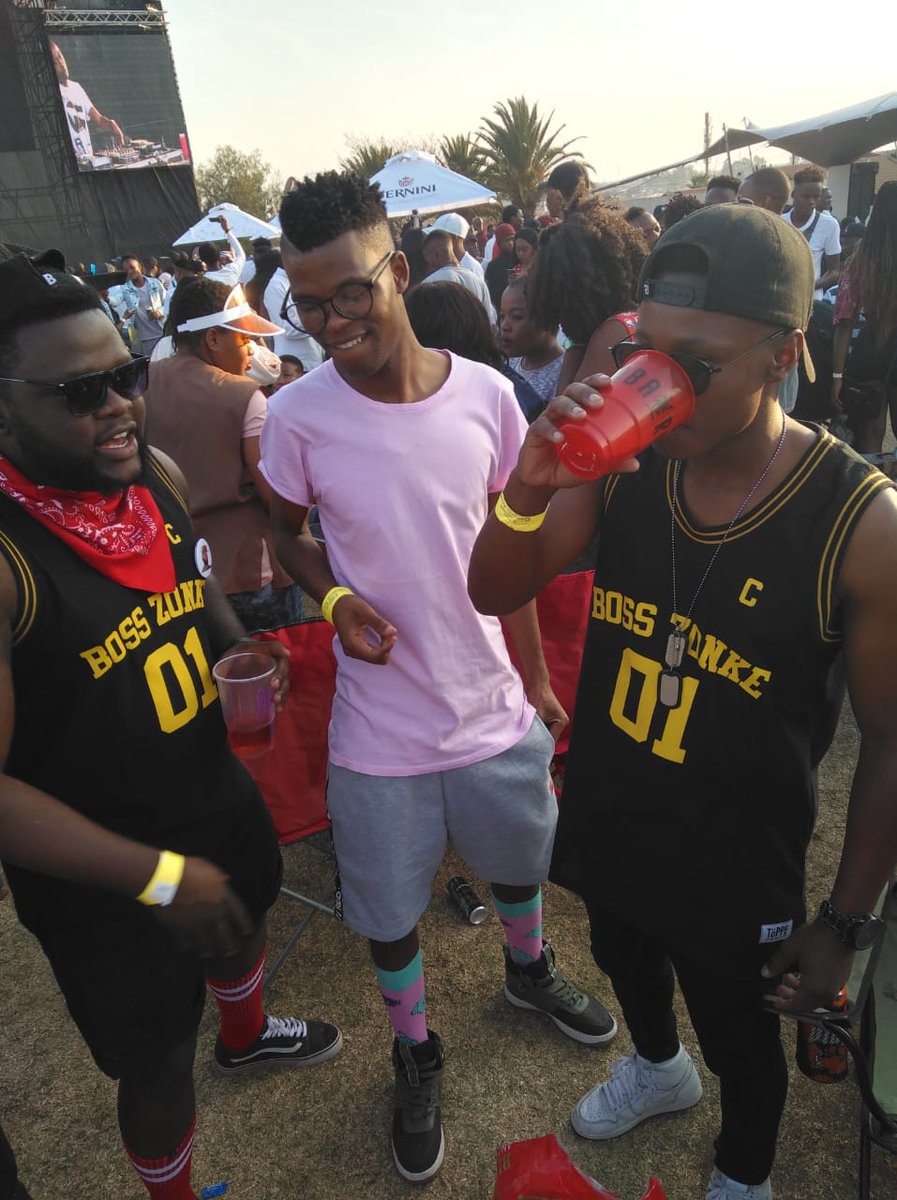 NavieNavigator's tweet photo. #RockDemShorts
#SpringTaboo
#Squad💃💃💃💃 #Tembisa 1632 https://t.co/0MPzBS7O9U