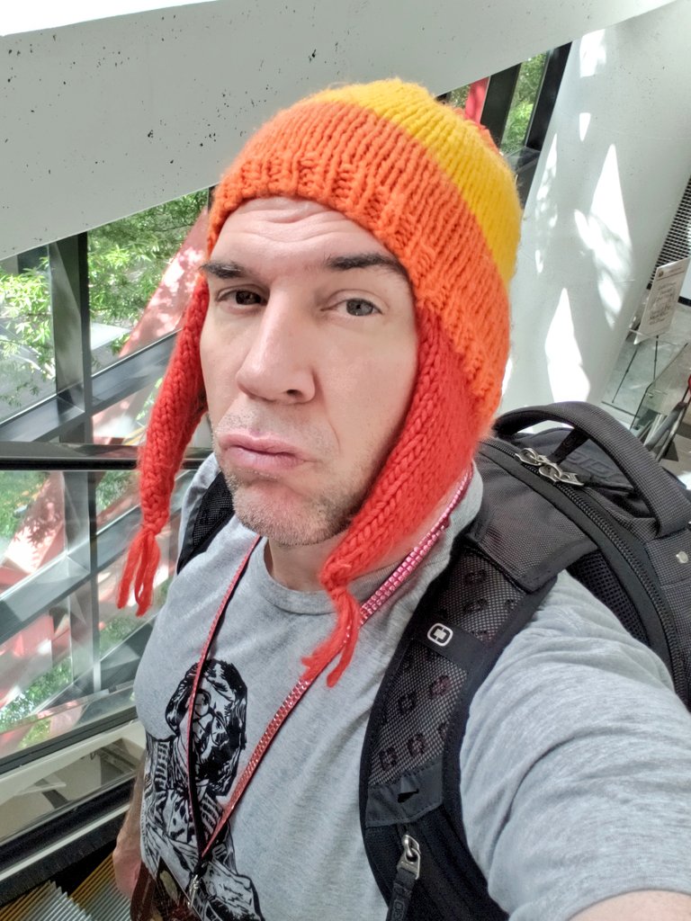 therealzevgood's tweet photo. Hungover as fuck but I still look cunning in my #Jaynehat. #DragonCon2018 #Firefly https://t.co/pjuArp2EJh