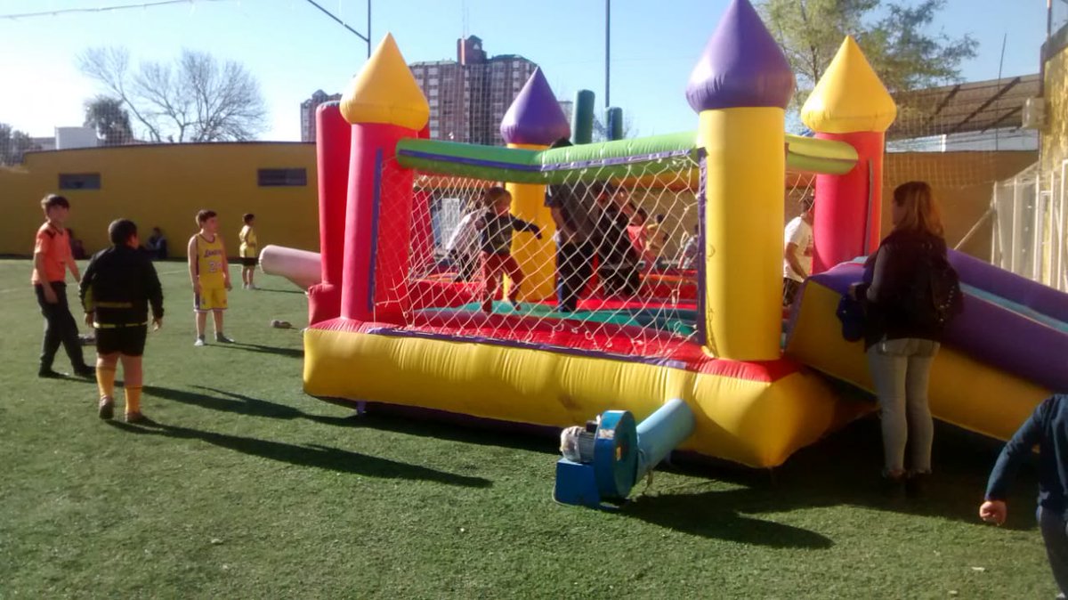 JorgeNewberyVM's tweet photo. Festejos del día del niño en el Club.

Gracias a todos por participar de este hermoso domingo y también a los organizadores!! https://t.co/pk8k8A6n0T
