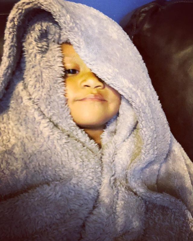 AuthorPhoenixA's tweet photo. This is how she chooses to watch television this morning #mylovemylove #saadifiles #saadifire #dramadramadrama #littleconqueror #rainbowbaby #stillsherises #lifeasp https://t.co/iLtPBXgw4i