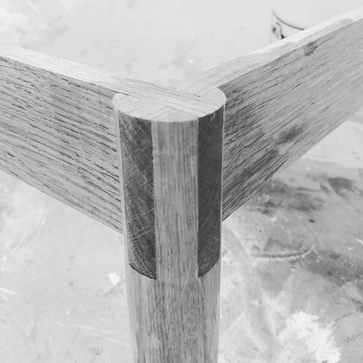 naturaledgeco's tweet photo. Playing with some ideas for joinery on a new project that's hopefully ready for the @edifurncoll sale at Custom Lane Leith on 15/16th Sept. Come along! #woodwork #woodworking #furniture #joinery #exposedjoinery #woodworker #woodworkerlife #bespoke #custom https://t.co/37wGqUeU5o