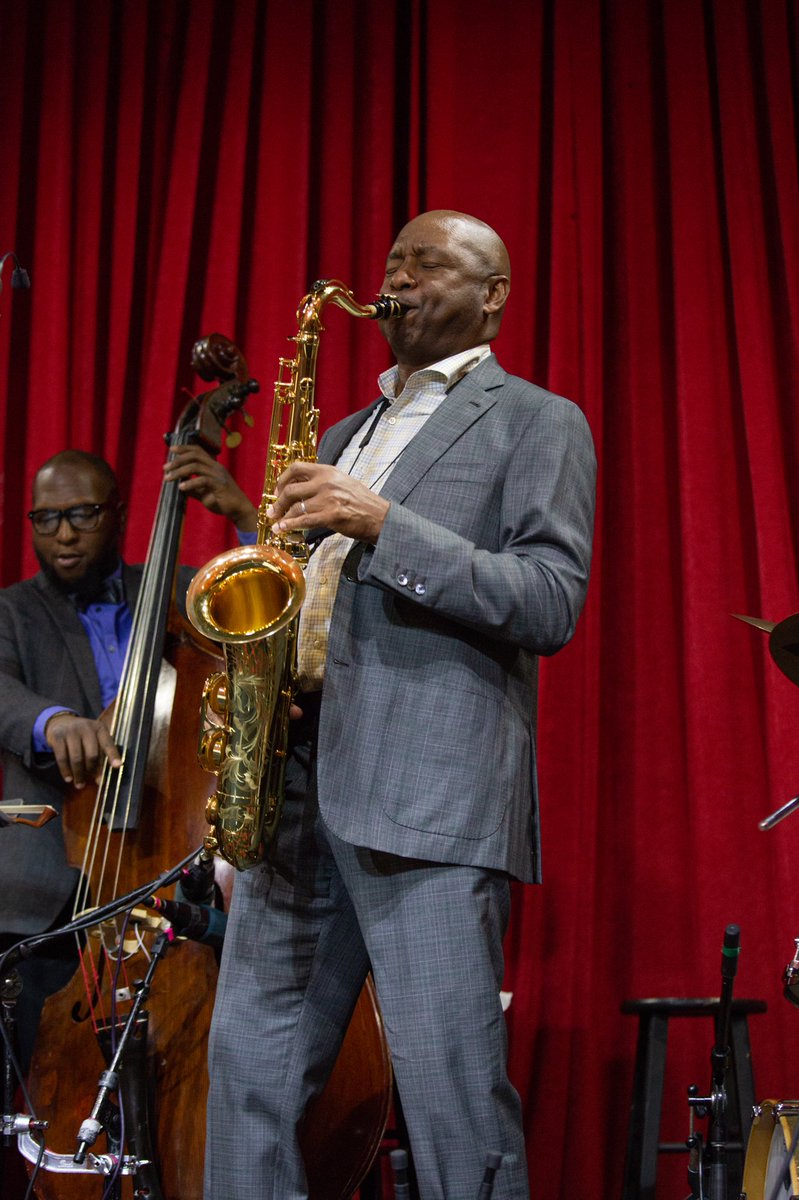 GrandHotelMI's tweet photo. A special thank you to all the performers and guests that joined us for this 2018 Labor Day Jazz Weekend! @bmarsalis @cecilesalvant @PaquitoDRivera @JoyboxExpress @thefourfreshmen With @mifarmbureauins @FifthThird @BCBSM #grandhotelmichigan #livehealthylivegrand #mackinacisland https://t.co/xGDo8LiDPt