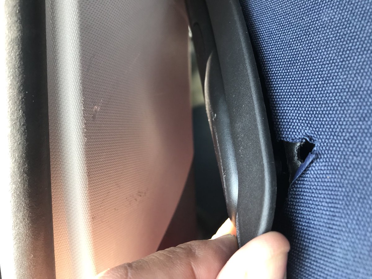 ABlanco92's tweet photo. @dakine sent email to warranty through the website and no response??? Luggage is not even a year old!!! Just plane horrible. https://t.co/UxqhQkzX16