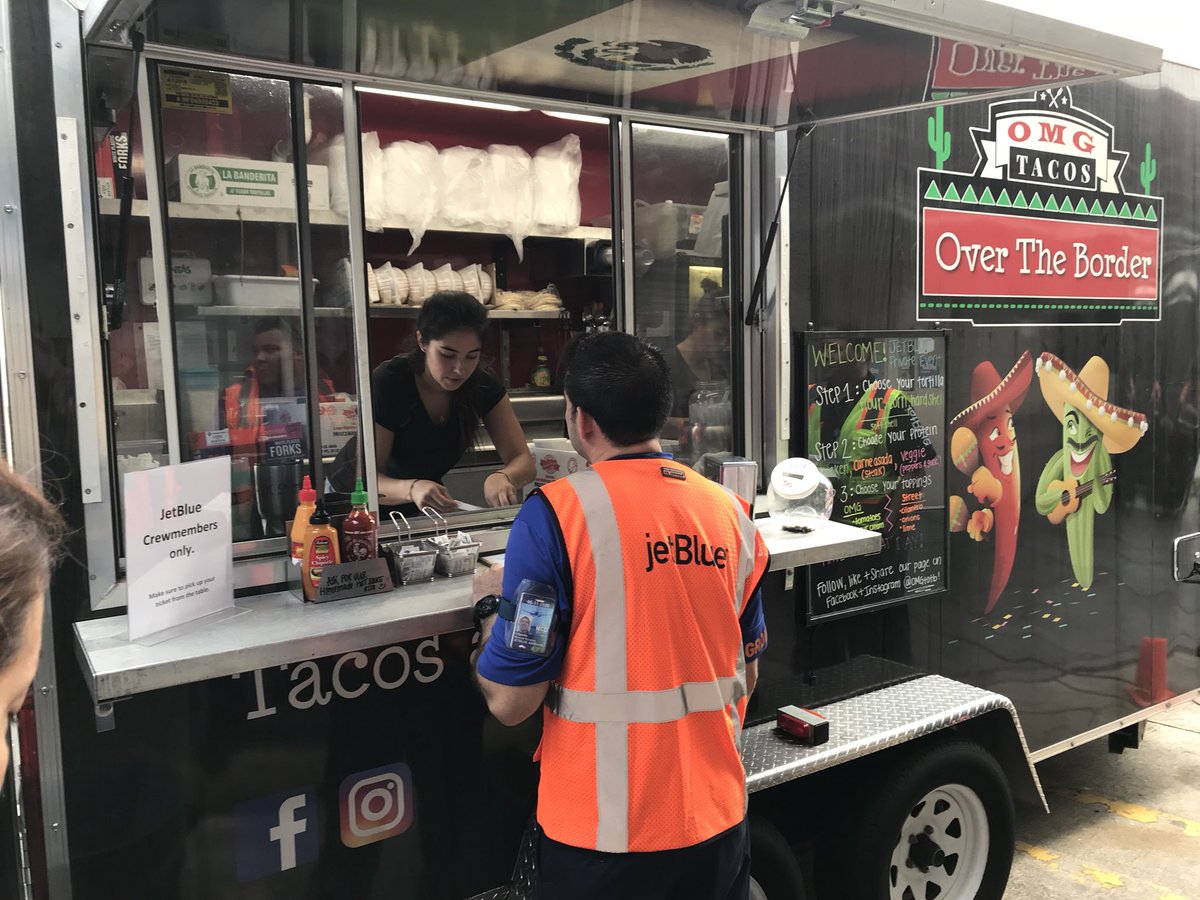 BethsiF's tweet photo. MCO Labor Day Fiesta! #hellojetblue #mco https://t.co/jzDqxR97x3
