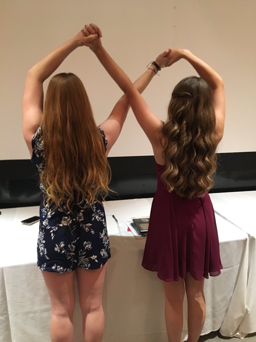 Demiharms__'s tweet photo. Happy 18th birthday Ali!! I love you and I miss you so come to the lake with me sometime! Anyways I hope you have an amazing day! https://t.co/3JnpLEZQKs