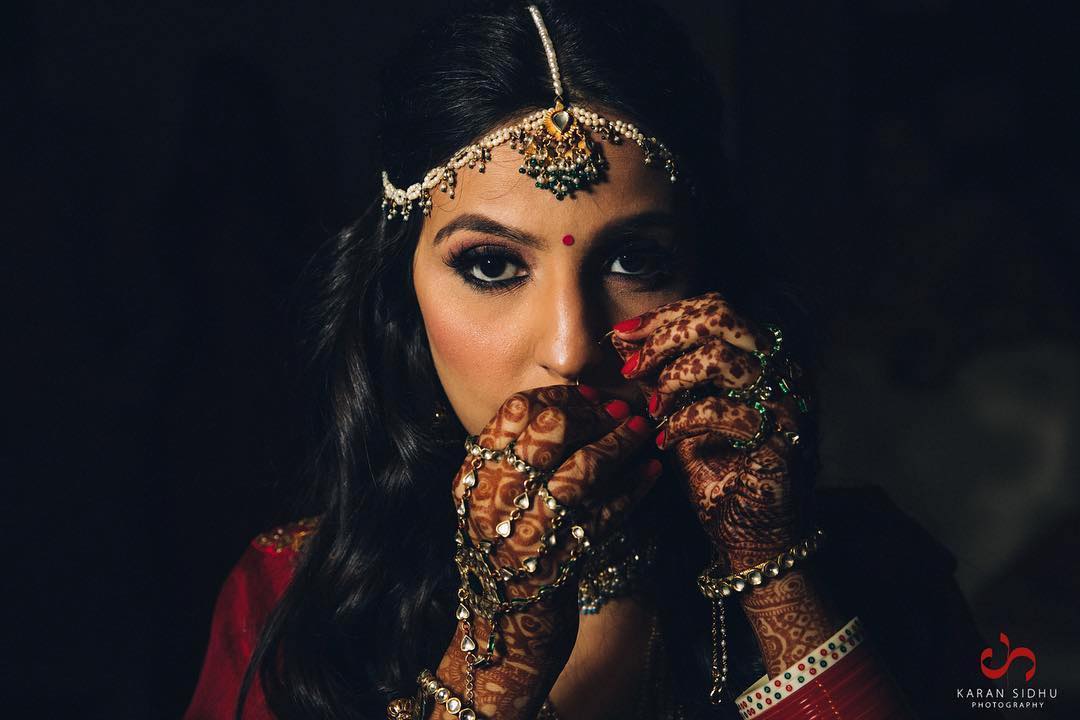 eventmasons's tweet photo. This bride has an exceptional look of ecstasy behind her. ❤️
PC : Jasmeet Kapany Hair &amp; Makeup

#EventMasons #WeddingInspiration #BeautifulBride #BridalPhotography #IndianBride #Bridetobe #WeddingMoments #BigfatIndianWedding #DreamWedding #WeddingPlanner #BrideOfTheDay https://t.co/5l4imTnlWJ