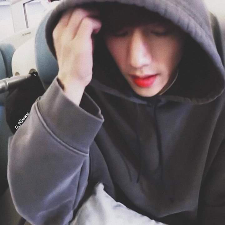 JUNGKOO62821807's tweet photo. แฮปปี้เบิร์ดเดย์ค่าสามีคนที่7ของช้านน❤❤
ขอให้สามีมีสุขภาพที่แข็งแรง อายุยิ่งยืนนาน หล่ออย่างงี้ไปเรื่อยๆนะค่ะหนูจะชิปมาร์คแบมตลอดไปนะค่ะ555
마그사랑헤요❤❤❤
#XCIIIMARKDAY
#Happymarktuanday https://t.co/NSypPnnhoJ