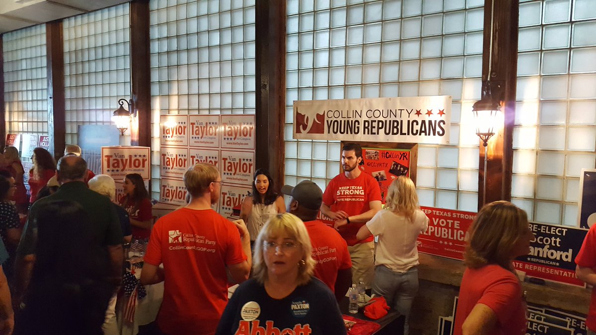 CCYRTX's tweet photo. #CollinYR wants you to #PartyLikeARepublican and join the #RepublicanParty today!  @KenPaxtonTX @AngelaPaxtonTX are great supporters of #YoungRepublicans - join the party!  #Leadright #KeepTexasStrong #KeepTexasRed #KeepCollinRed
@TexasYRs @yrnf https://t.co/VHobbEbwCy