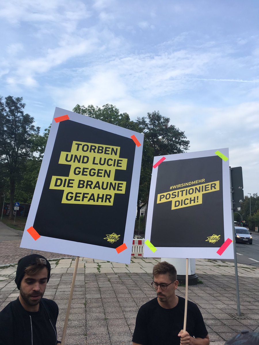 some_fidelity's tweet photo. Wir sind dann mal da. #wirsindmehr #positionierdich https://t.co/2voVCePkut