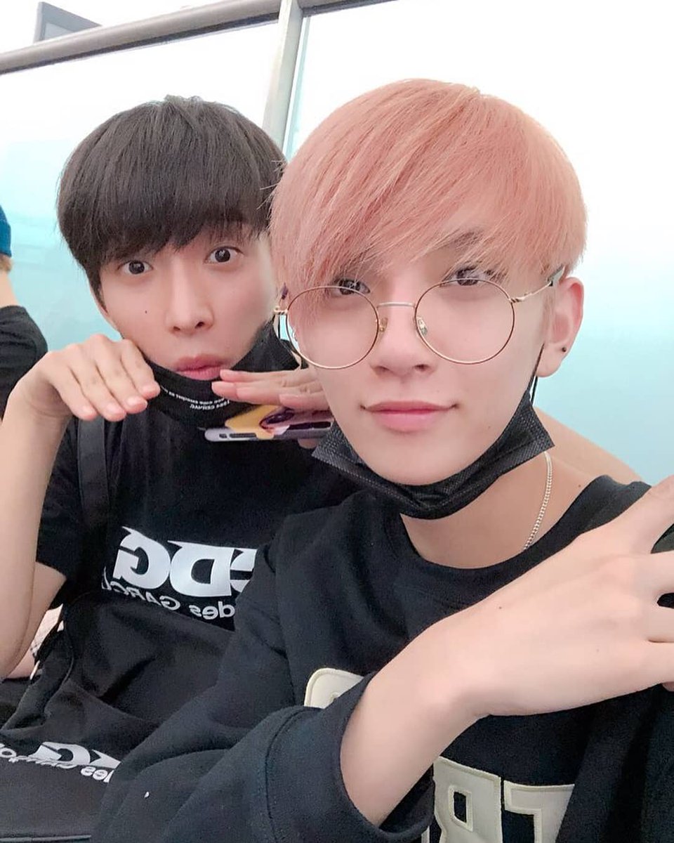 17TeamTurkey's tweet photo. 180901 Joshua instagram güncellemesi.

"Japonya'ya giden yolumuzda ❤️❤️❤️🚀🚀 #HavalimanıSelfileri #Selfiler" https://t.co/f38qGqnyvL