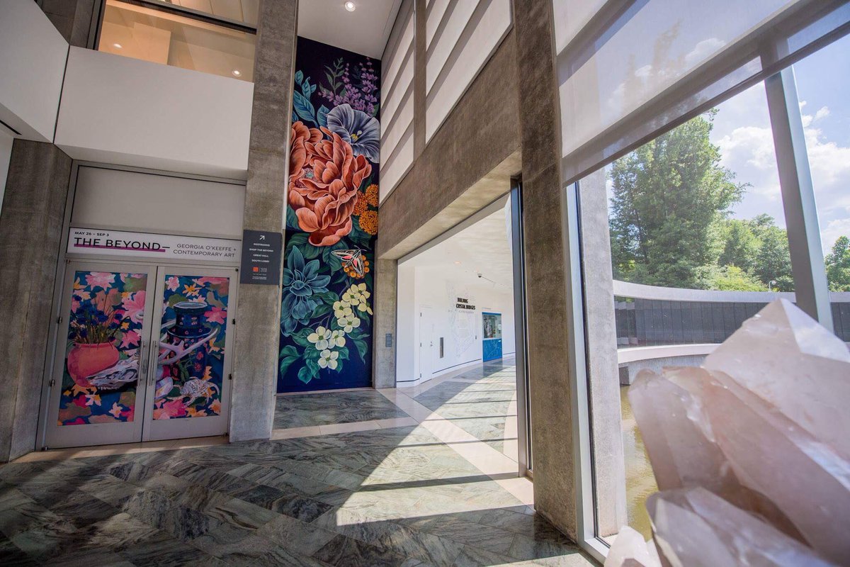 crystalbridges's tweet photo. LAST DAY! Today is the final chance to see The Beyond: #GeorgiaOKeeffe and Contemporary Art at Crystal Bridges. Don’t miss this bright, colorful, one-of-a-kind exhibition. We’re open until 6 pm: https://t.co/QSFgrxmlwE #CBbeyond https://t.co/rlAzHe8jS8