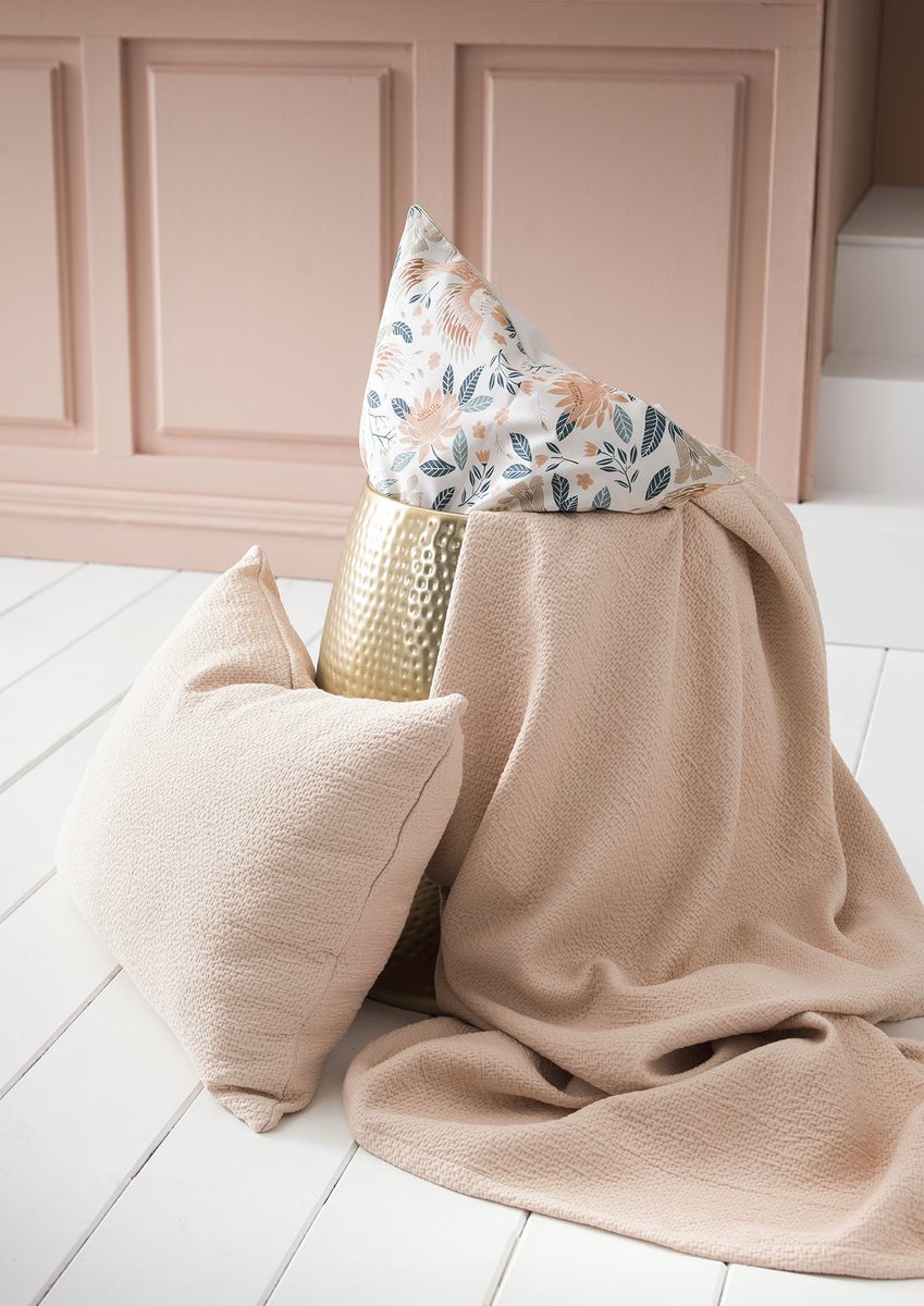 EssixHome's tweet photo. Poème ballerine. 
Le coussin et le courtepointe qu'il vous faut ! 
>> https://t.co/zeeeJBvl87 https://t.co/JAvvjtuNUv