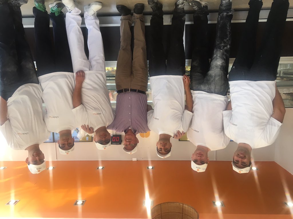 Chileppan's tweet photo. Cerrando curso de capacitación en nuestra #EscuelaProductiva
#EscuelaChilepan, que se desarrolla en dependencias de la #Panaderia #PamPan .
Estos alumnos pertenecen a la #Fach , en convenio con #PamPan y #Chilepan !!
#ProfesionalesDelBakery https://t.co/yfg2RY8IK4