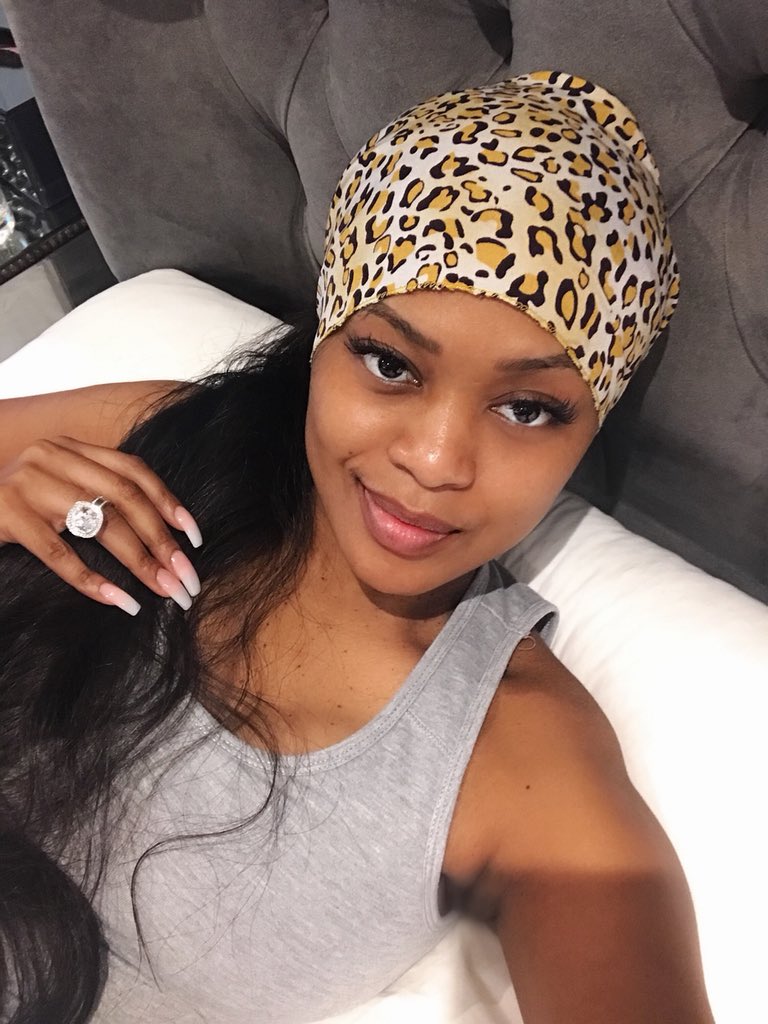 LisoSiguba's tweet photo. Bonangs Biggest Enemies!!!!

1)DJ Zinhle
2) Pearl Thusi
3)Minnie Dlamini
4)Lerato Kganyago

I don't know why they are being jealous of someone's success....Go find or Chase your own dreams Ladies 💋❤️ https://t.co/aSNXZkTlzB