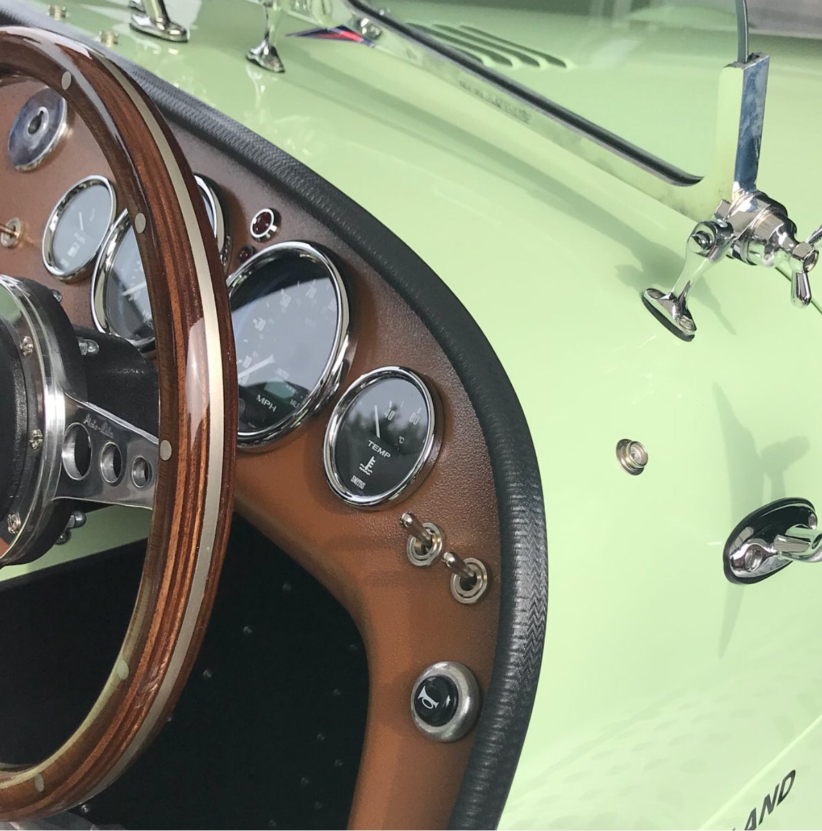 renclassics's tweet photo. What a colour combination! Sneak peak of one of the cars found on our stand this year! ๐
GOODWOOD REVIVAL 2018 - 4 DAYS TO GO ๐ The 20th anniversary and an event not to miss! 7th - 9th September ๐ @goodwoodrevival #renclassics #goodwoodrevival #revupforrevival #sneakpeak https://t.co/46RaFiA7hm