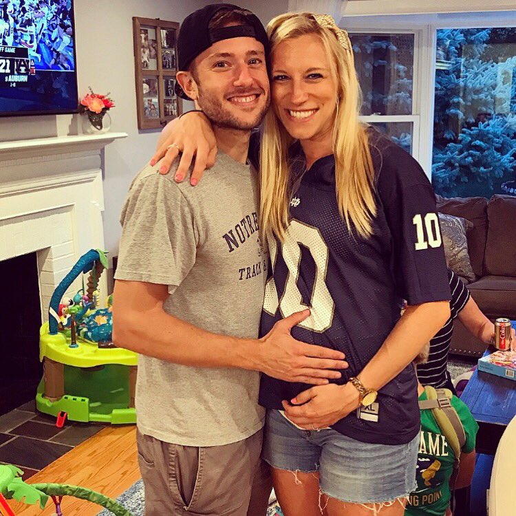Football on tv AND in the belly! 🏈 👶🏼 #29weekspregnant #GoIrish☘️