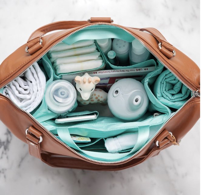 MarySmi22628208's tweet photo. Well, I finally did it. After months of searching, I found my new diaper bag and I can’t wait to get it 😭😍
#diaperbag #babybackpack #baby #gobaby https://t.co/tdYz9cr5E7