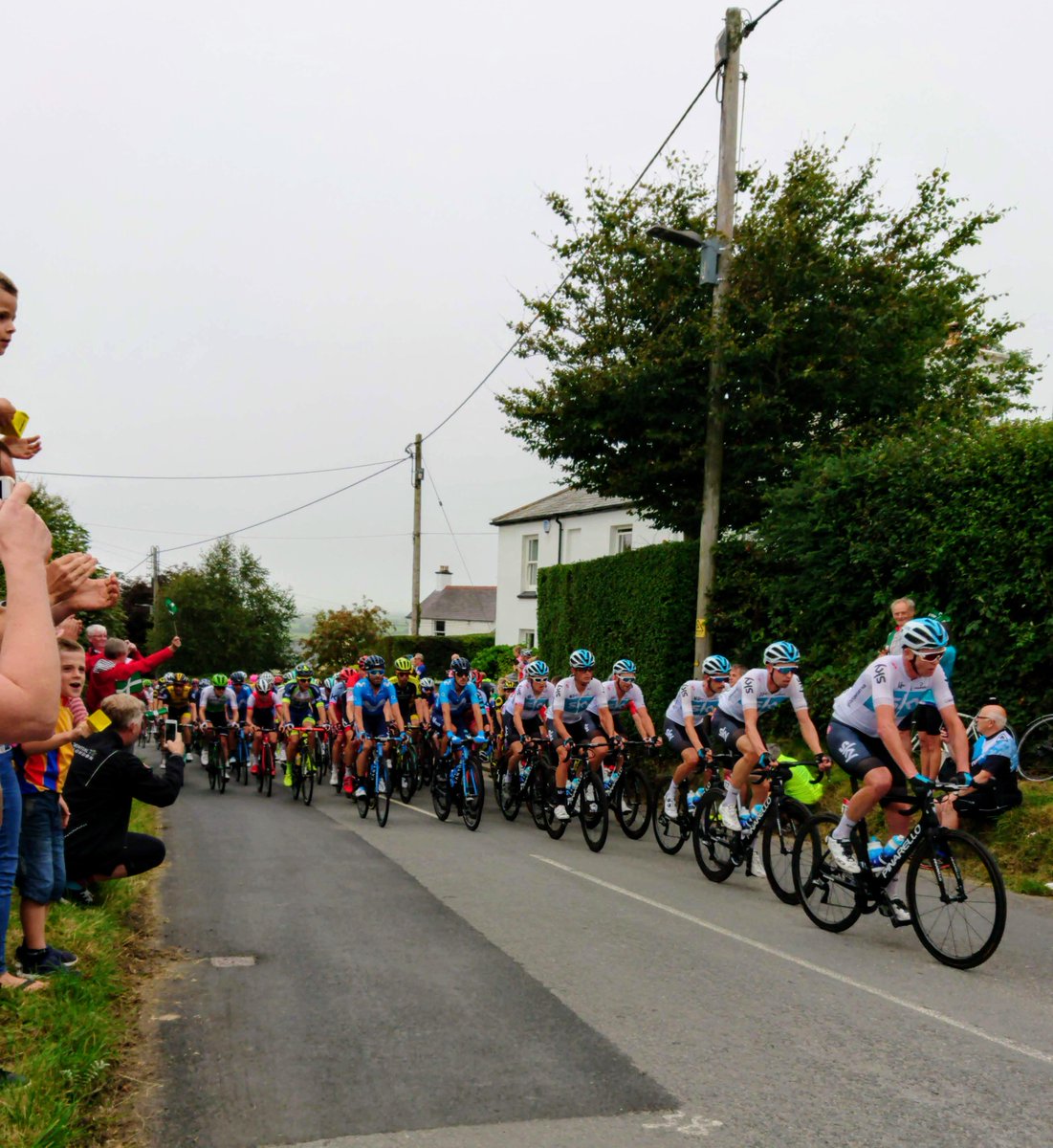 RyeParkHouse's tweet photo. Tour of Britain came though our village - Bratton Fleming today. Amazing climb nearly at the top of the second King of the Mountains challenge - blink and you miss it! #TourOfBritain #NorthDevon #brattonfleming @lovenorthdevon @DevonLiveSport #kingofthemountain #devontob2018 https://t.co/vLogtKCZmx