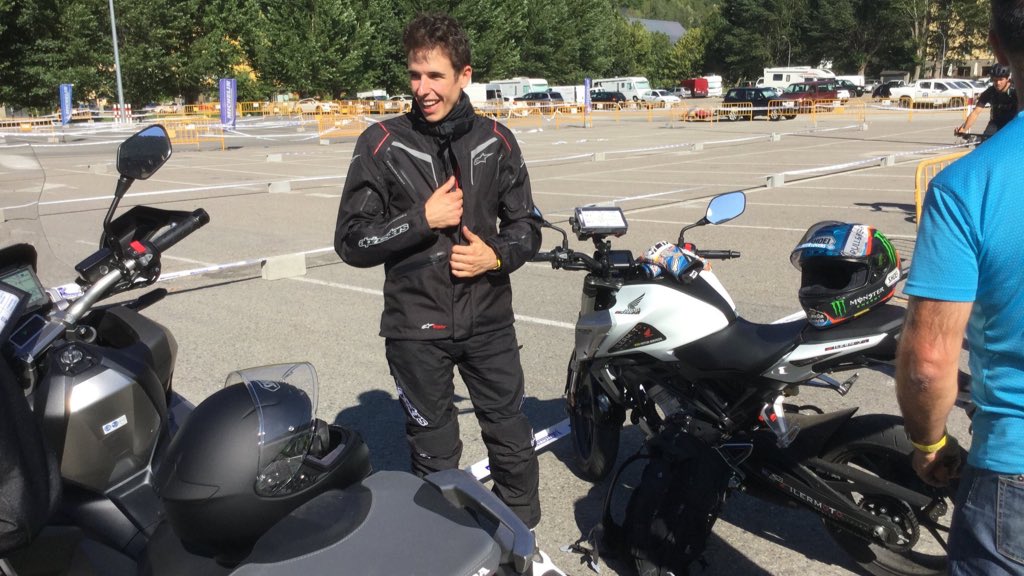 catarina93_73's tweet photo. #Rodibook2018 over the weekend 🏍
What an adventure it must have been for @alexmarquez73
Photos cr @MotorRodi 😉
#AlexMarquez #AM73 https://t.co/qS6IT6e4wg