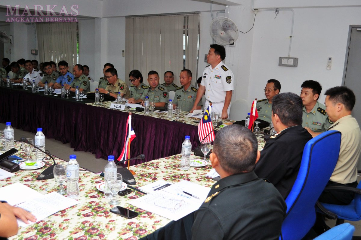 myjointforce's tweet image. Pembukaan Final Planning Conference (FPC) bagi Eksesais AMAN YOUYI 2018 (EKS AY 18) telah disempurnakan oleh Panglima  Briged Ke-30 Infantri, Brig Jen Hashim  bin Aman Shah di MALBATT VILLAGE, Port Dickson, Negeri Sembilan.
#teamingforsuccess
#defencediplomacy
#ExAmanYouyi18