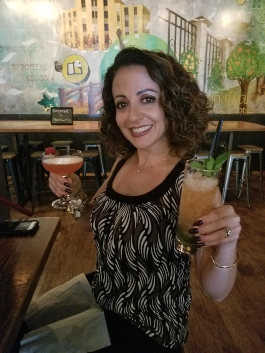 niki_haviland's tweet photo. We'll be sippen and chatting with this hot piece #TheMinxxx so make sure you #SpunkUp and tune in!!! @B_MikeDshow @SpunkLube 
#PodernFamily 
#podcast 
#Comedy 
#CumInYourEarHole https://t.co/qaEapEyQYR