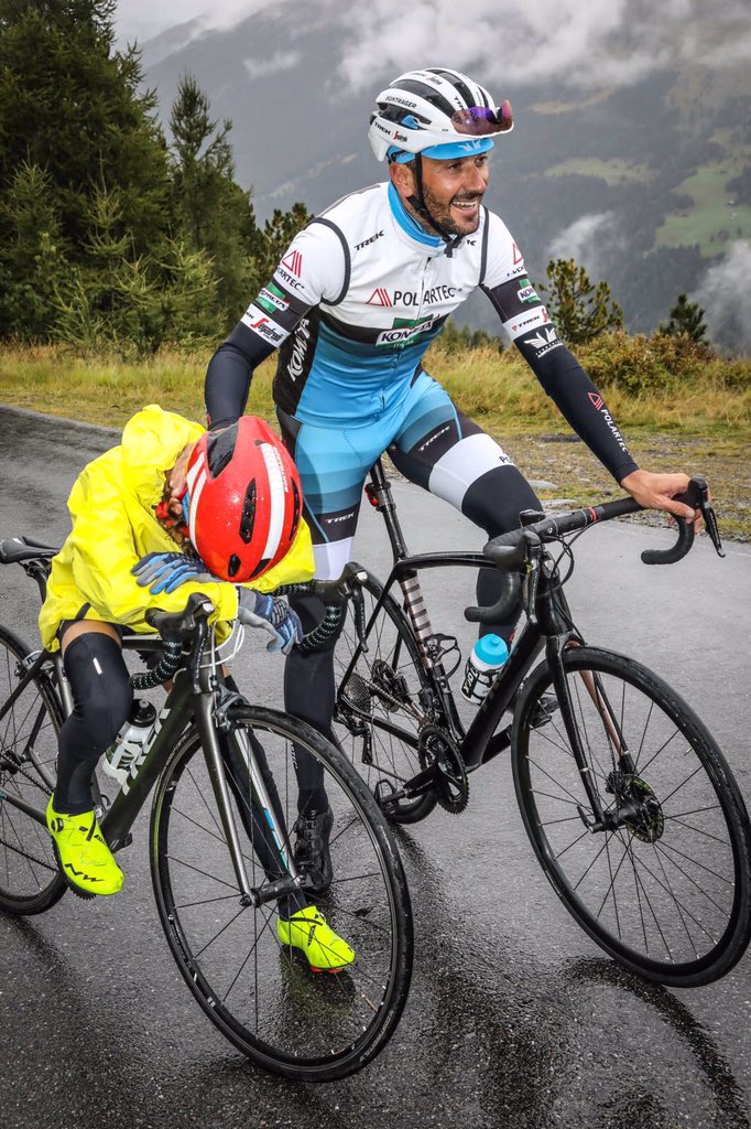 ivanbasso's tweet photo. Gambe , testa ......... e CUORE  ❤️ 
#santiagobasso #passogavia https://t.co/0uMTV6xAmo