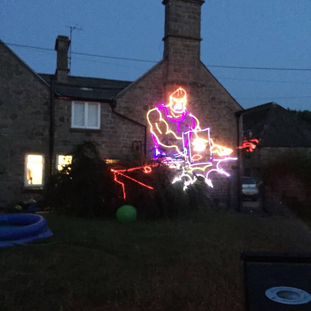 laserknowhow's tweet photo. Another @laserknowhow 18W laser setting into it's new home.
#lasershow #laser #effects #stunning #laserbeams #lasereffect #laserdisplay #18watt #newhome https://t.co/Cb7Jc4NnNY