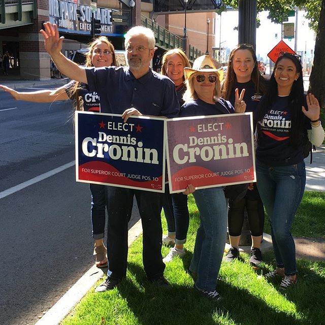 CroninForJudge's tweet photo. Cronin Crew Spirit! https://t.co/733vSTmDGF https://t.co/GsEN73npwg