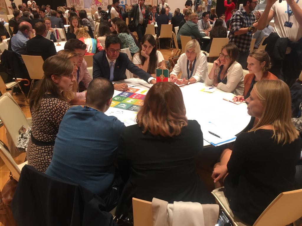 jprebelo_sejd's tweet photo. Reunião Informal de Ministros de Juventude @EU2018AT e diálogo c/ jovens na @euYOUTHconf , em Viena. Em discussão: #Erasmus , a nova Estratégia Europeia de Juventude e os Objetivos para a Juventude . Cada um/a deve fazer a sua parte - todas/os contamos! #EUYCVienna #YouthGoals https://t.co/GQNWgbil2t
